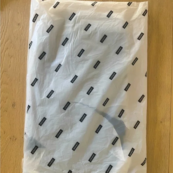 AWAY Featherlight Tote Black - Picture 13 of 13